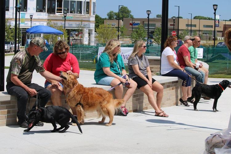 Midwest Pet Event: Dog Days At Drexel