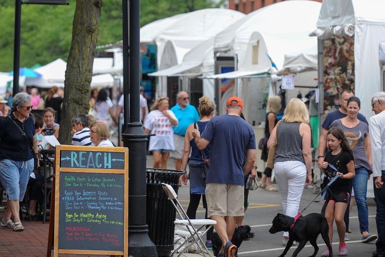 Midwest Pet Event: Glencoe Festival of Art