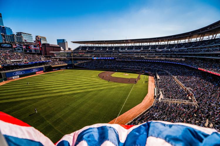 Midwest Pet Event: Bark at the Park Day