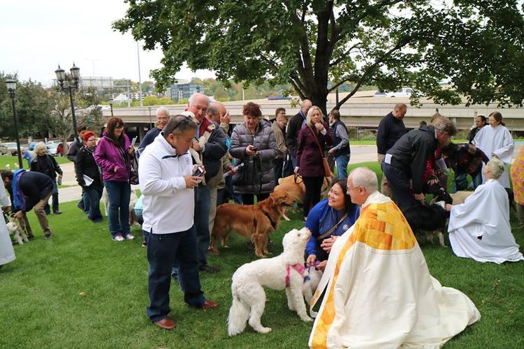 Midwest Pet Event: Blessing of the Animals