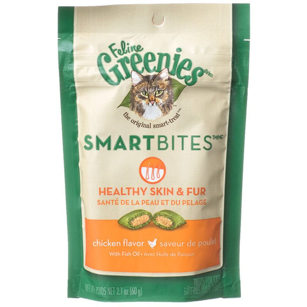 Greenies SmartBites Healthy Skin and Fur Cat Treats Chicken Flavor, 8.4 oz (4 x 2.1 oz)